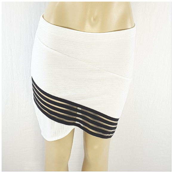 COLOR SWATCH, Pull-on Mini Skirt, size Large - Picture 4 of 8